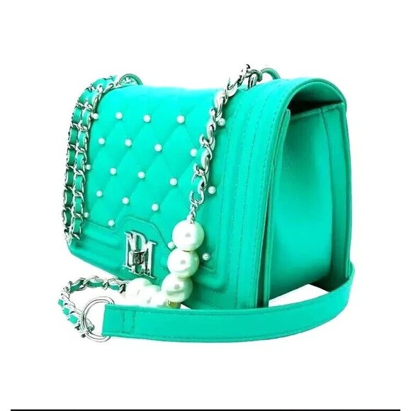 Badgley M Vegan Leather Crossbody Bag NWT Purse Handbag Women's Lock Pearls $129 - Picture 3 of 15